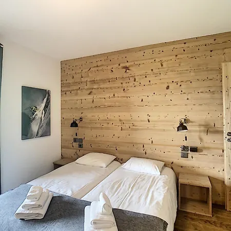 Alpehytte Demi-chalet De Luxe Avec Piscine Et Vue Mont Blanc - Fr-1-560-71