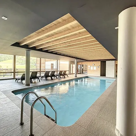 Demi-chalet De Luxe Avec Piscine Et Vue Mont Blanc - Fr-1-560-71 *